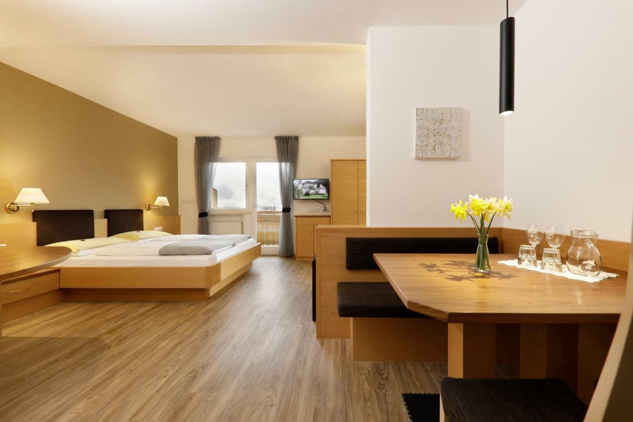 Das Mitterplarser Hotel Lagundo Bagian luar foto